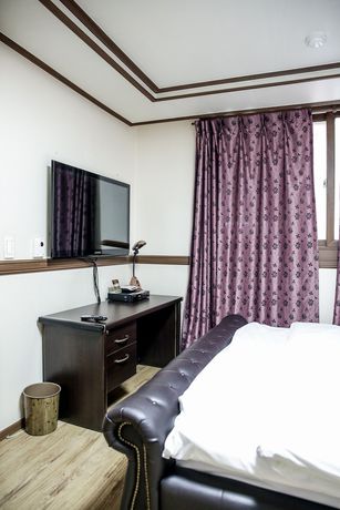 Imagen de la habitación del Hotel Hill Stay Residence. Foto 5