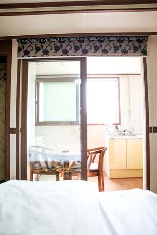 Imagen de la habitación del Hotel Hill Stay Residence. Foto 9
