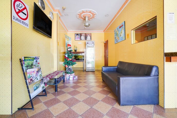 Imagen de los interiores del Hotel Hill Times Inn. Foto 19