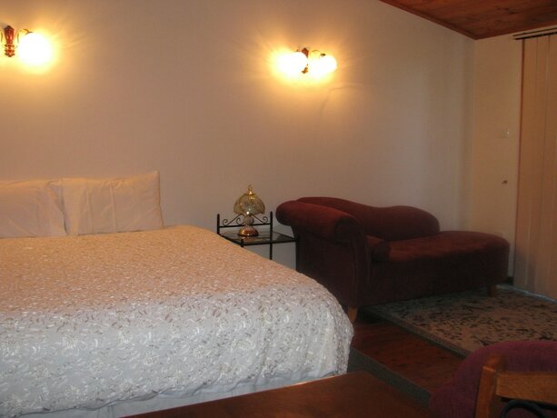 Imagen de la habitación del Hotel Hill Top Country Guest House. Foto 13
