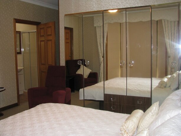 Imagen de la habitación del Hotel Hill Top Country Guest House. Foto 22