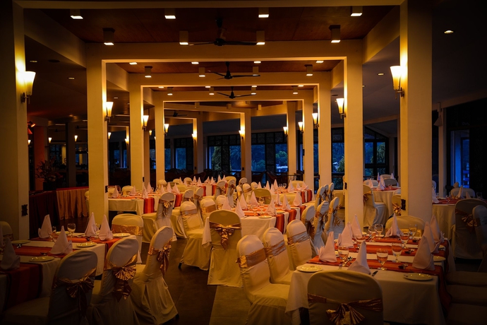 Imagen de los interiores del Hotel Hill Top. Foto 7