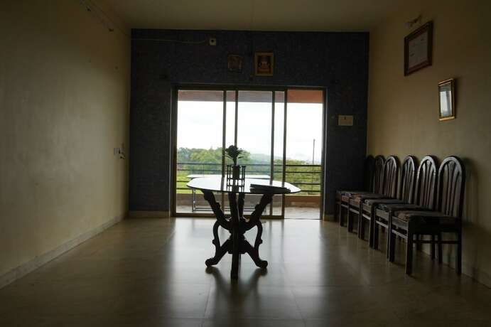 Imagen general del Hotel Hill Top Heaven. Foto 9