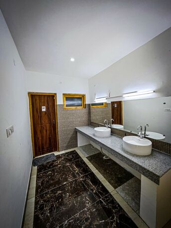 Imagen general del Hotel Hill Top Heaven. Foto 12