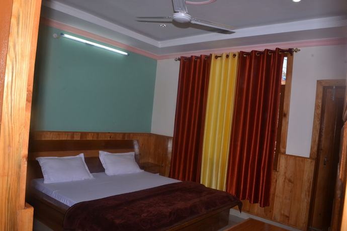Imagen de la habitación del Hotel Hill Town. Foto 16