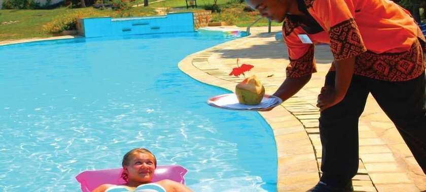 Imagen de la piscina del Hotel HillPark - Tiwi Beach. Foto 19