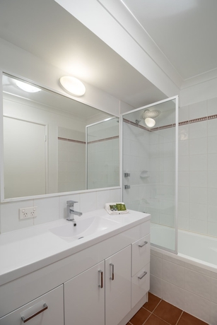Imagen de la habitación del Hotel Hillarys Harbour Resort. Foto 12