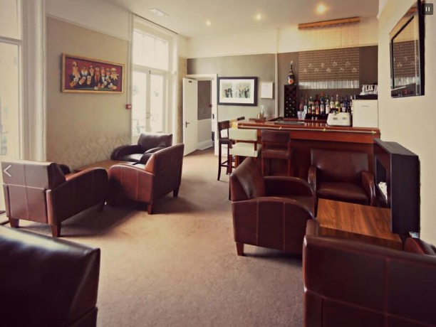 Imagen del bar/restaurante del Hotel Hillcrest. Foto 6