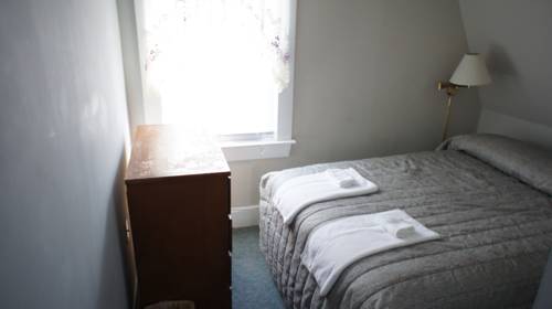 Imagen de la habitación del Hotel Hillcrest Inn. Foto 10