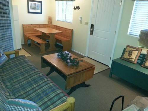 Imagen de la habitación del Hotel Hillcrest Lodge. Foto 11