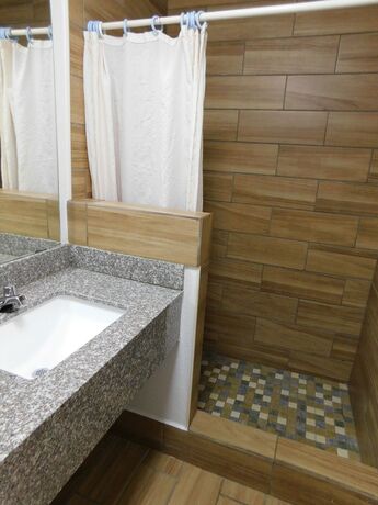 Imagen de la habitación del Hotel Hillcrest Motel. Foto 16