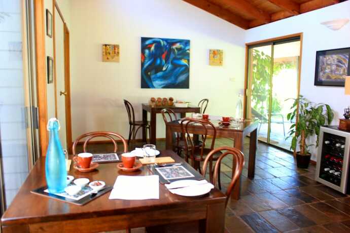 Imagen del bar/restaurante del Hotel Hillcrest Mountain View Retreat. Foto 14