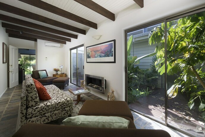 Imagen de los interiores del Hotel Hillcrest Mountain View Retreat. Foto 32