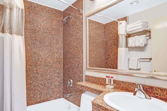 Imagen general del Hotel Hillcrest Near JFK Airtrain. Foto 3