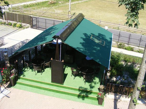 Imagen de los exteriores del Hotel Hillden Lodge Aand Restaurant. Foto 9