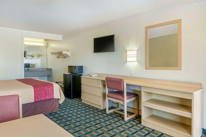 Imagen general del Hotel Hilliard Motor Lodge. Foto 9