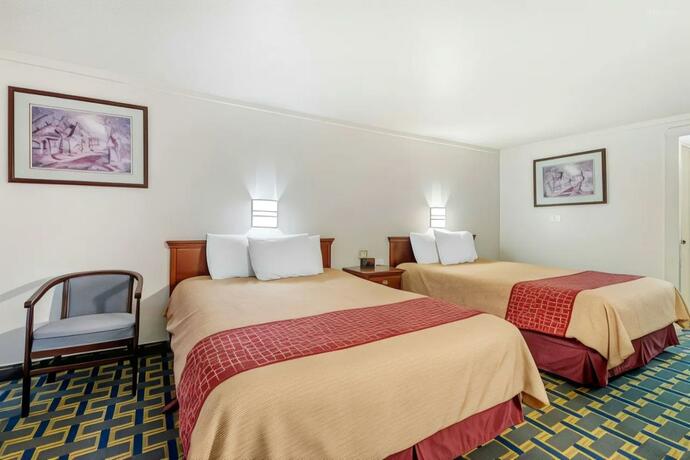 Imagen general del Hotel Hilliard Motor Lodge. Foto 14