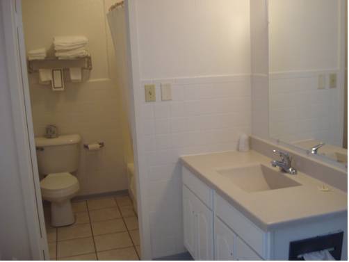 Imagen de la habitación del Hotel Hills Inn. Foto 6