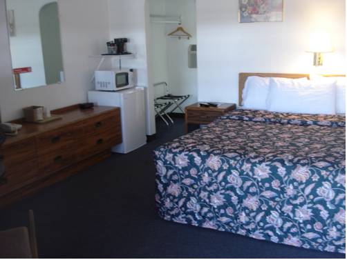 Imagen de la habitación del Hotel Hills Inn. Foto 8