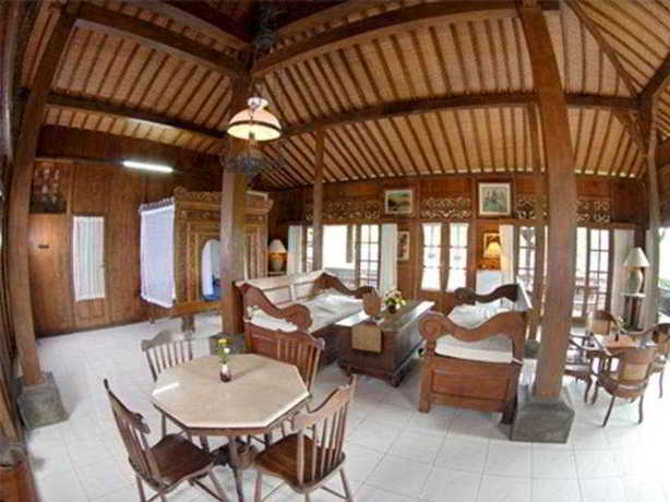 Imagen de la habitación del Hotel Hills Joglo Villa. Foto 5