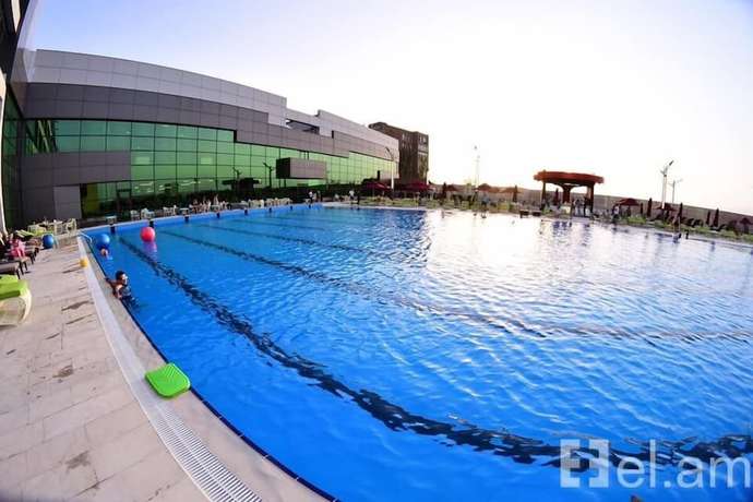 Imagen de la piscina del Hotel Hills Resort. Foto 14