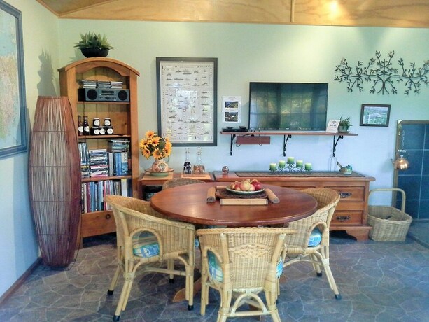 Imagen del bar/restaurante del Hotel Hillside Bed and Breakfast. Foto 17