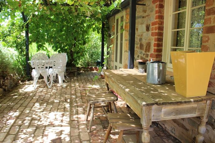 Imagen general del Hotel Hillside Cottage. Foto 6