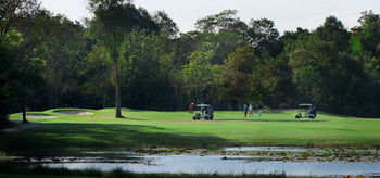 Imagen de los exteriores del Hotel Hillside Country Home Golf And Resort. Foto 8