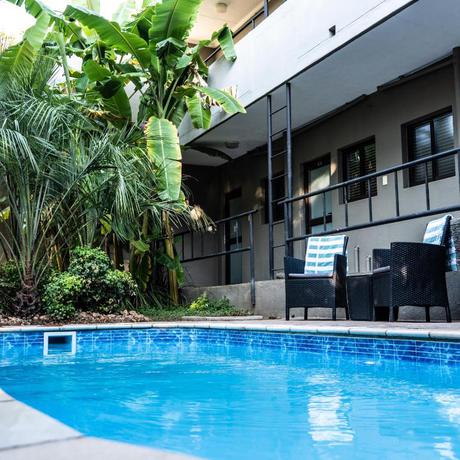 Imagen de la piscina del Hotel Hillside Executive Accommodation. Foto 10
