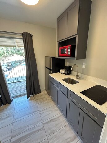 Imagen de la habitación del Hotel Hillside Inn, Santa Rosa. Foto 6