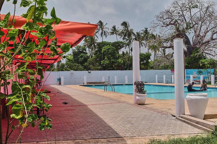 Imagen general del Hotel Hillside swimming pool and gardens. Foto 7