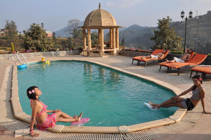 Imagen de la piscina del Hotel Hilltake Wellness Resort and Spa. Foto 13