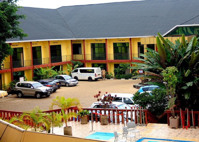 Imagen general del Hotel Hilltop Country Club. Foto 1