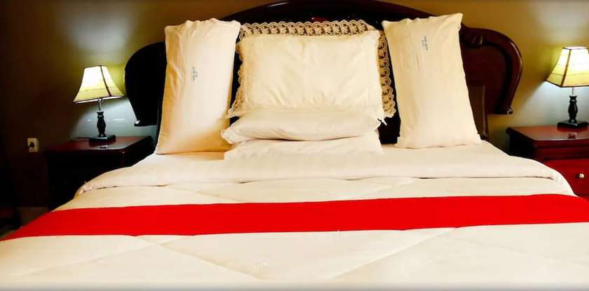 Imagen de la habitación del Hotel Hilltop Country Club. Foto 13