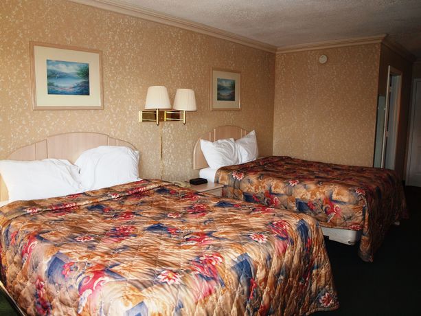 Imagen de la habitación del Hotel Hilltop Express Inn. Foto 5