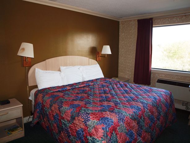 Imagen de los interiores del Hotel Hilltop Express Inn. Foto 14