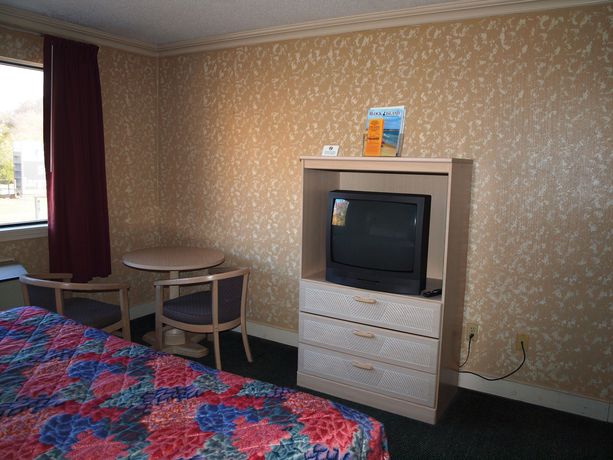 Imagen general del Hotel Hilltop Express Inn. Foto 3