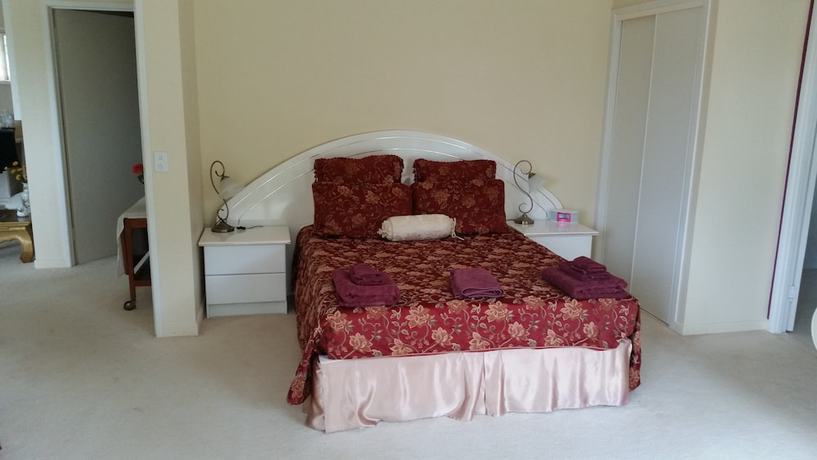 Imagen de la habitación del Hotel Hilltop Hideaway. Foto 9
