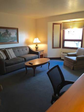 Imagen de la habitación del Hotel Hilltop Inn, Broomfield. Foto 4