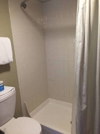 Imagen de la habitación del Hotel Hilltop Inn, Broomfield. Foto 5