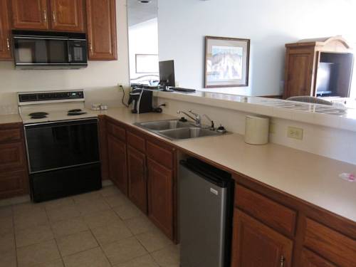 Imagen de la habitación del Hotel Hilltop Inn, Broomfield. Foto 10