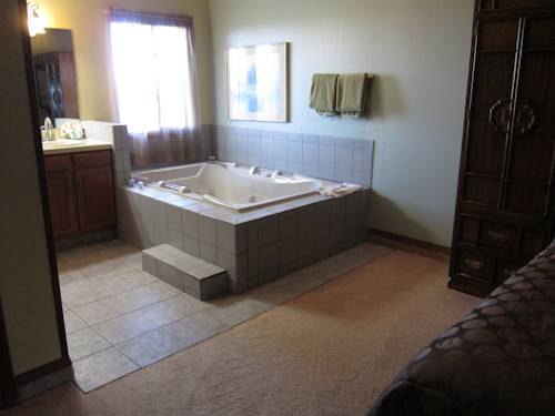 Imagen de la habitación del Hotel Hilltop Inn, Broomfield. Foto 11