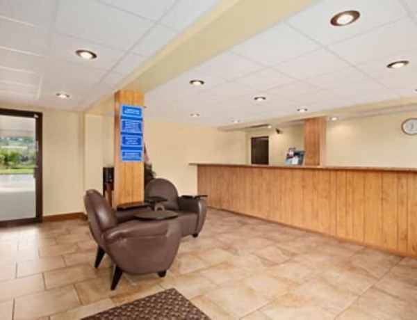 Imagen de los interiores del Hotel Hilltop Inn, Pittsburgh. Foto 20