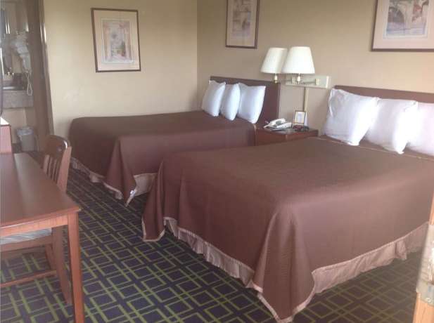 Imagen de la habitación del Hotel Hilltop Inn, Pittsburgh. Foto 10
