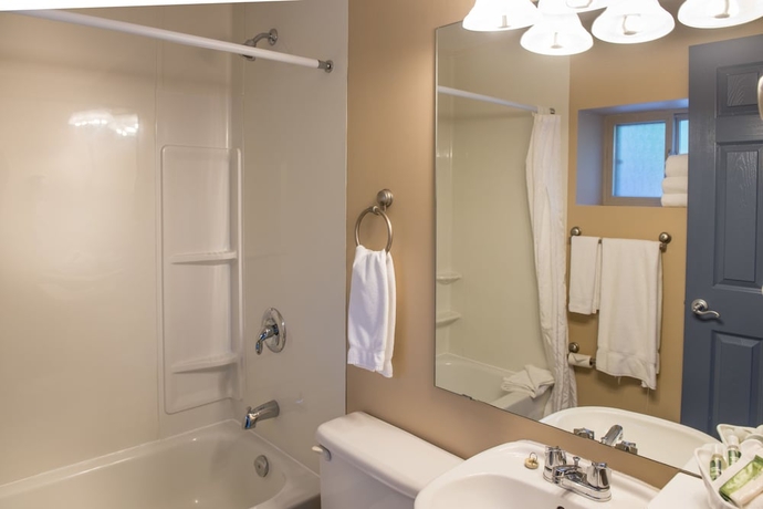 Imagen de la habitación del Hotel Hilltop Inn, Salmon Arm. Foto 15