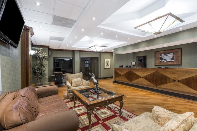 Imagen de los interiores del Hotel Hilltop Inn & Suites, Yonkers. Foto 12