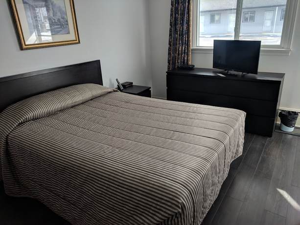 Imagen de la habitación del Hotel Hilltop Motel. Foto 5