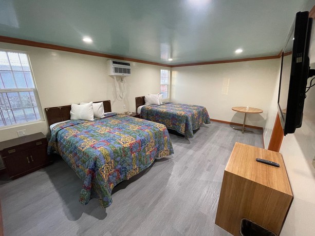 Imagen de la habitación del Hotel Hilltop Motor Inn. Foto 5