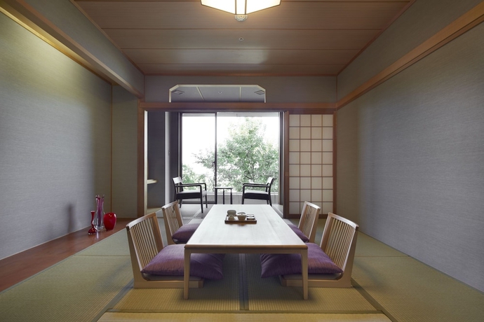 Imagen de la habitación del Hotel Hilltop Resort Fukuoka. Foto 12