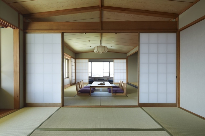 Imagen de la habitación del Hotel Hilltop Resort Fukuoka. Foto 13